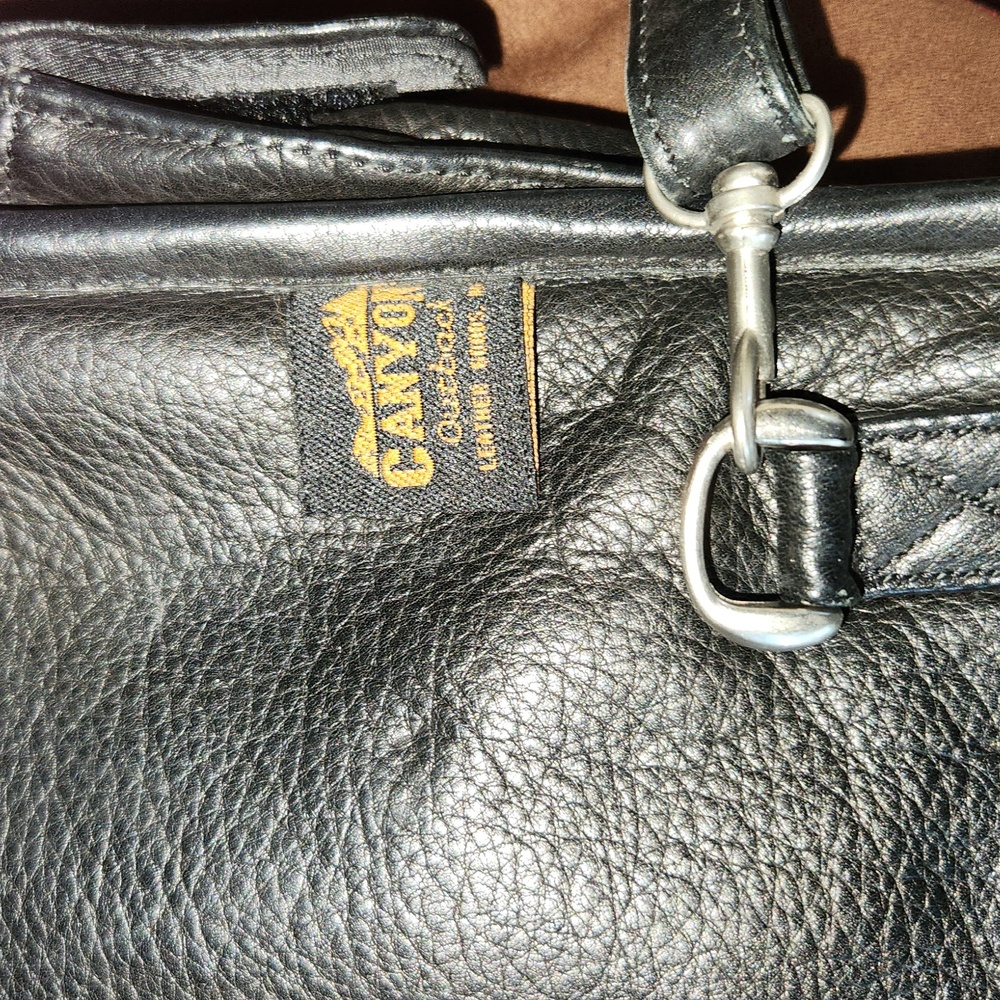 Cayon Outback Leather Backpack Purse - Picture 9 of 11